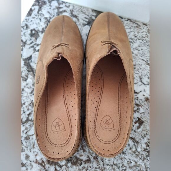 Womens Ariat Tan Leather Mules Shoes Clogs Slip-On  9.5 - Picture 3 of 8
